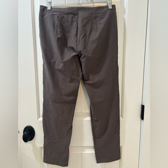 Eileen Fisher Casual Fit Cropped Ankle Pants Size Medium - Picture 3 of 7